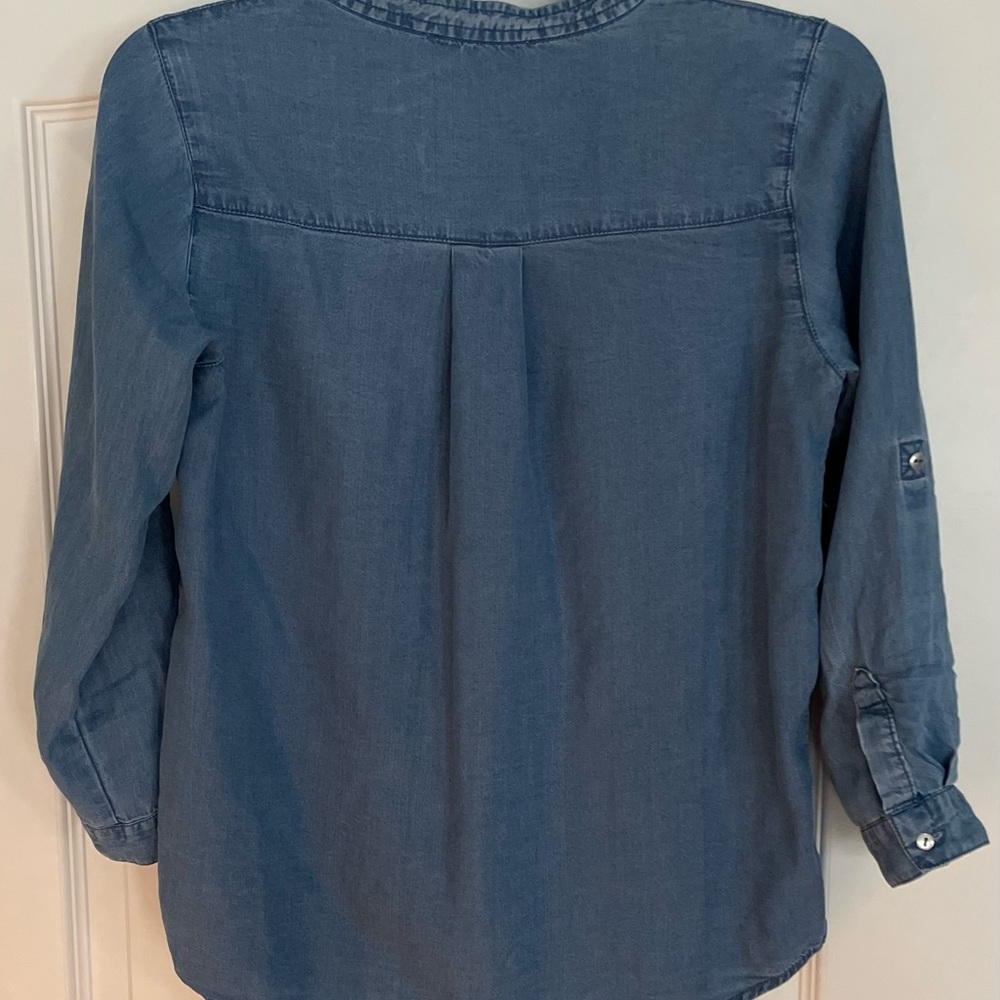 Lightweight chambray button down - Picture 6 of 6